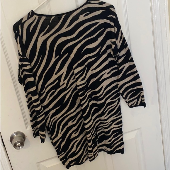 Dana Buchman 3/4 Length Sleeve Sweater- Tan/Black - Picture 4 of 4